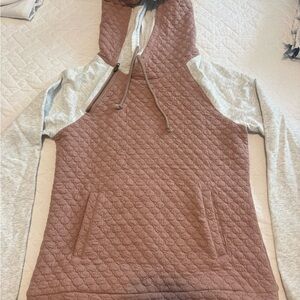 Doe & Rae Quilted Hoodie in Mauve and Gray